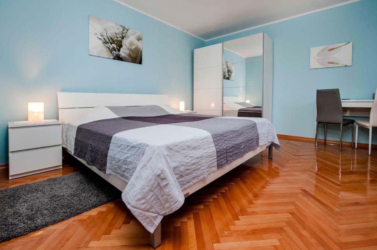 Apartment Anastasia Ровінь Екстер'єр фото