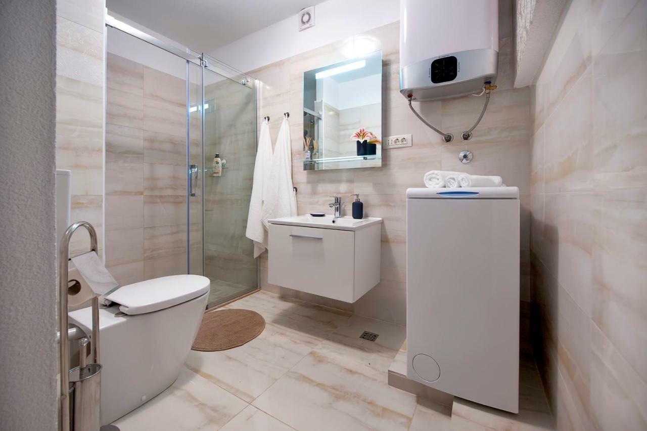Apartment Anastasia Ровінь Екстер'єр фото